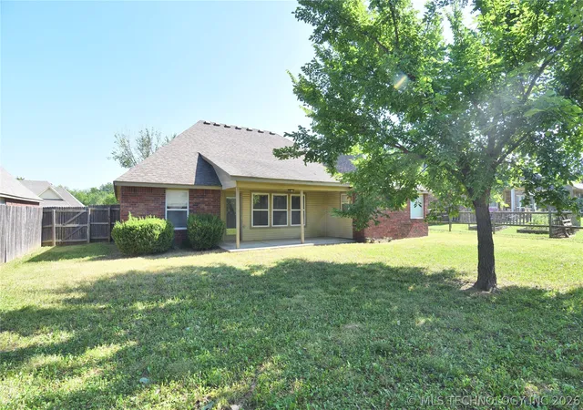 Photo 3 of Single family home for sale at 9708 E 111th Street, Owasso, OK 74055 | MLS# 2626516 | Listing updated on 2026-10-02