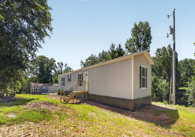 Photo 2 of Manufactured home for sale at 29078 Bird Ridge Rd, Tahlequah, OK 74464 | MLS# 2626485 | Listing updated on 2026-09-01