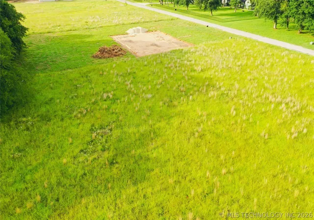 Photo 10 of Sale Pending at 2333 Scenic View Rd, Kingston, OK 73439 | MLS# 2626543 | Listing updated on 2026-09-02