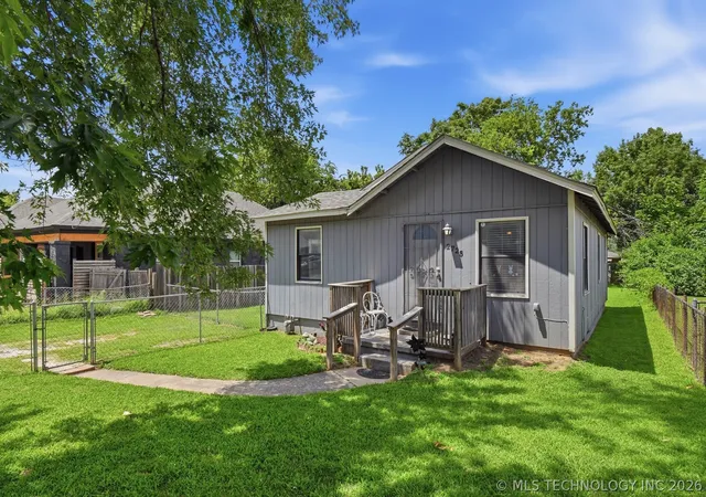 Photo 1 of Single family home for sale at 2725 W Cameron St, Tulsa, OK 74127 | MLS# 2624687 | Listing updated on 2026-09-10