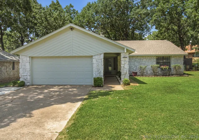 Photo 1 of Single family home for sale at 503 W 33rd Street, Sand Springs, OK 74063 | MLS# 2626551 | Listing updated on 2026-09-10