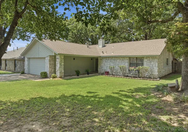 Photo 3 of Single family home for sale at 503 W 33rd Street, Sand Springs, OK 74063 | MLS# 2626551 | Listing updated on 2026-09-10