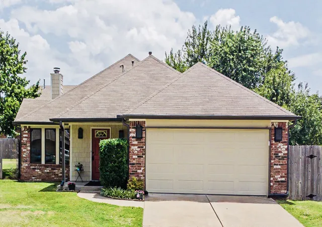 Photo 1 of Single family home for sale at 13030 E 77th Court, Owasso, OK 74055 | MLS# 2625719 | Listing updated on 2026-09-11