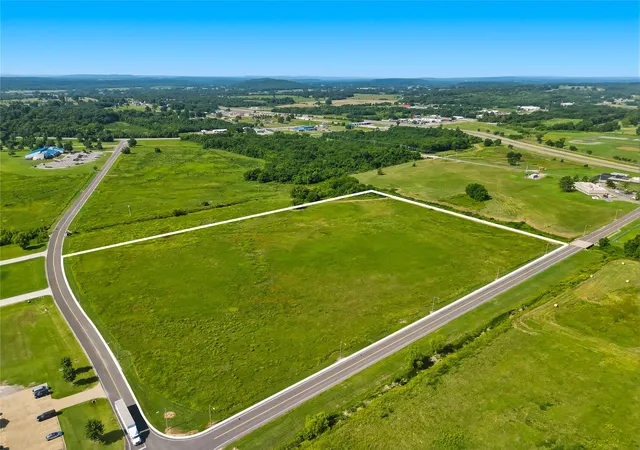 Photo 1 of Land for sale at 1705 Airport Pkwy, Tahlequah, OK 74464 | MLS# 2626479 | Listing updated on 2026-09-15