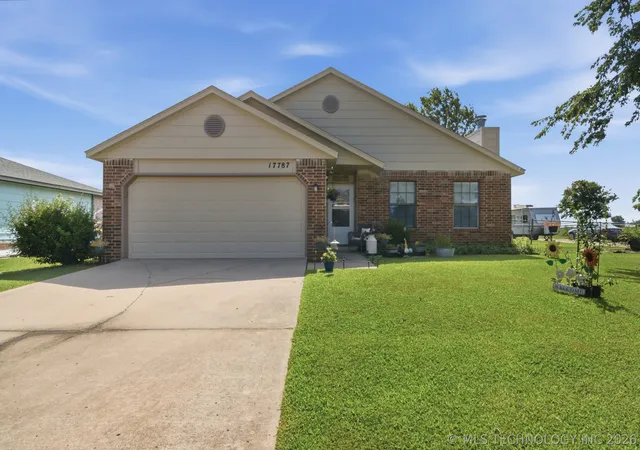 Photo 2 of Single family home for sale at 17787 S Santa Fe St, Mounds, OK 74047 | MLS# 2626537 | Listing updated on 2026-09-12