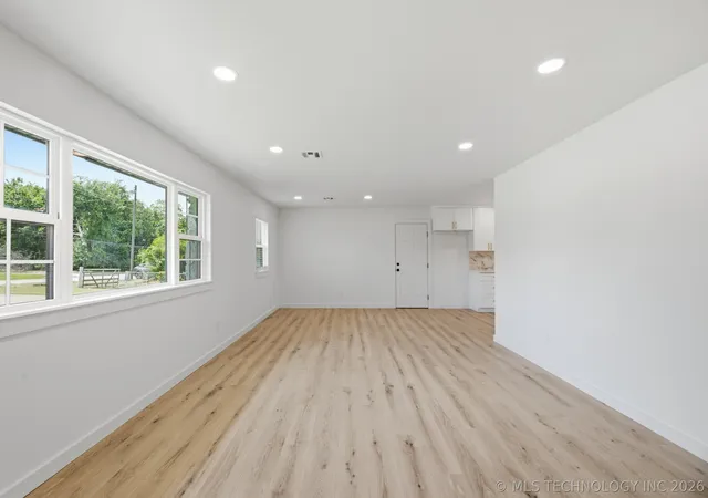 Photo 2 of Sale Pending at 3911 W 61st Street S, Tulsa, OK 74132 | MLS# 2626619 | Listing updated on 2026-09-17
