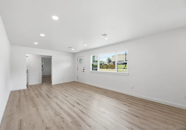 Photo 3 of Sale Pending at 3911 W 61st Street S, Tulsa, OK 74132 | MLS# 2626619 | Listing updated on 2026-09-17