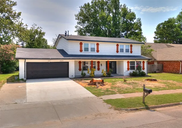 Photo 2 of Sale Pending at 3829 S 98th Avenue E, Tulsa, OK 74146 | MLS# 2626651 | Listing updated on 2026-10-05