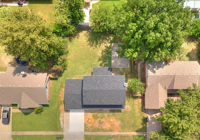 Photo 3 of Sale Pending at 3829 S 98th Avenue E, Tulsa, OK 74146 | MLS# 2626651 | Listing updated on 2026-10-05