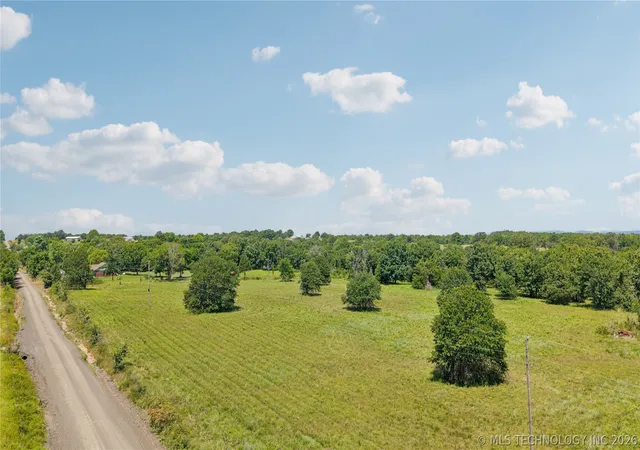 Photo 4 of Sale Pending at E County Rd 1170, Keota, OK 74941 | MLS# 2626668 | Listing updated on 2026-09-08