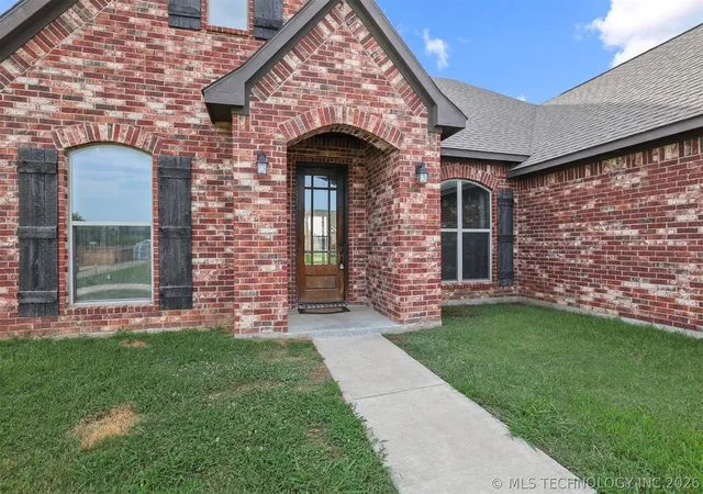 Photo 3 of Single family home for sale at 17 Paytons Pl, Durant, OK 74701 | MLS# 2626685 | Listing updated on 2026-09-09