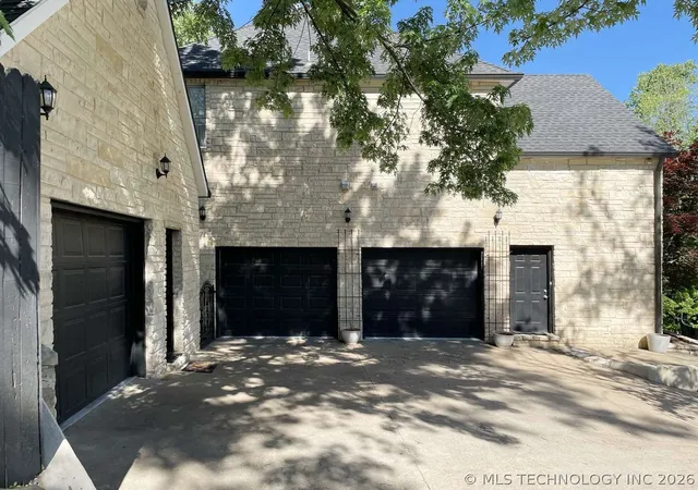 Photo 4 of Sale Pending at 1350 Woodbriar Ln, Catoosa, OK 74015 | MLS# 2626706 | Listing updated on 2026-08-31