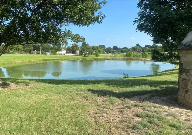 Photo 10 of Sale Pending at 8403 S 73rd Avenue E, Tulsa, OK 74133 | MLS# 2626527 | Listing updated on 2026-10-07