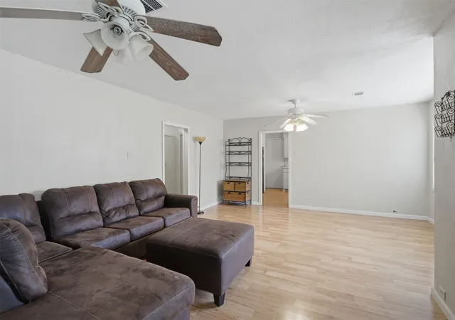 Single family home for sale at 1020 W Willow St, Durant, OK 74701 | MLS# 2626722 | Listing updated on 2026-09-12