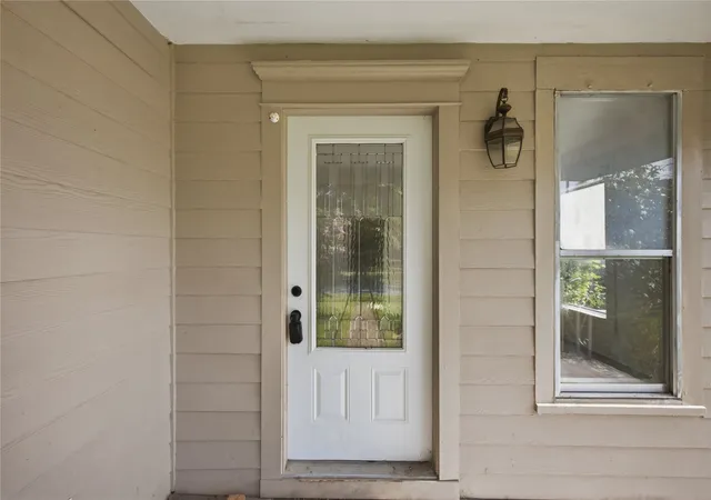 Photo 3 of Sale Pending at 422 S Bristow Ave, Coweta, OK 74429 | MLS# 2626725 | Listing updated on 2026-09-08