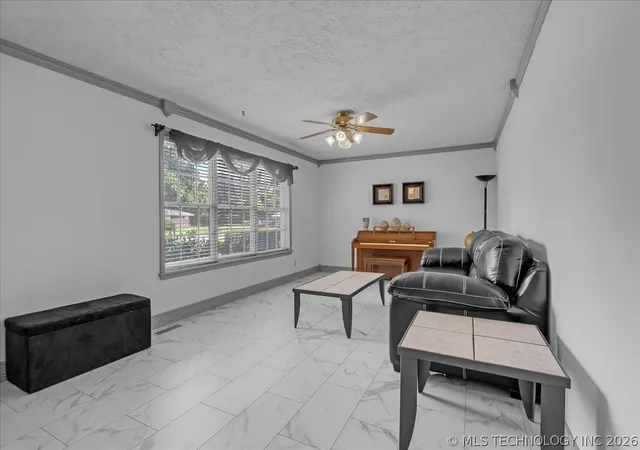 Photo 2 of Single family home for sale at 340 Se 15th Street, Pryor, OK 74361 | MLS# 2626608 | Listing updated on 2026-09-29