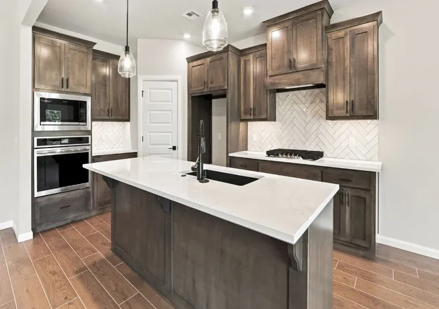 Photo 4 of Single family home for sale at 654 W 83rd Street S, Tulsa, OK 74132 | MLS# 2626748 | Listing updated on 2026-09-14