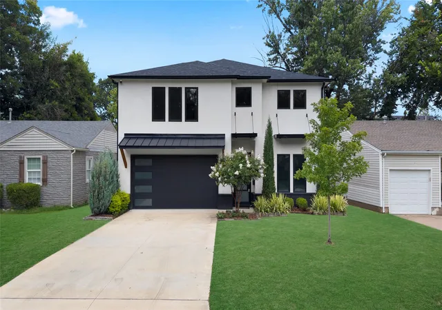 Photo 1 of Single family home for sale at 1029 E 38th Place, Tulsa, OK 74105 | MLS# 2626548 | Listing updated on 2026-10-07