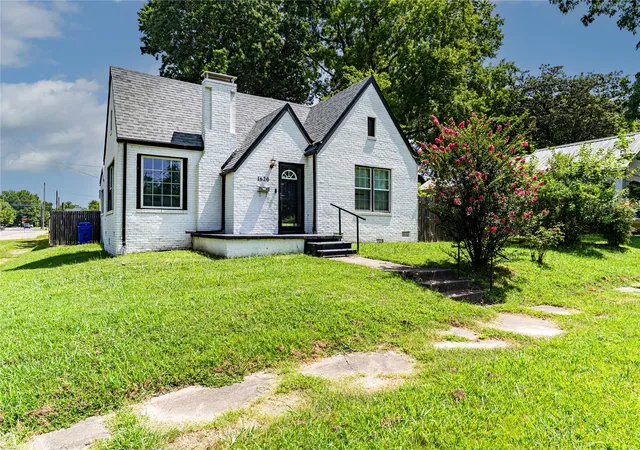 Photo 1 of Single family home for sale at 1620 Boston St, Muskogee, OK 74401 | MLS# 2626887 | Listing updated on 2026-09-05