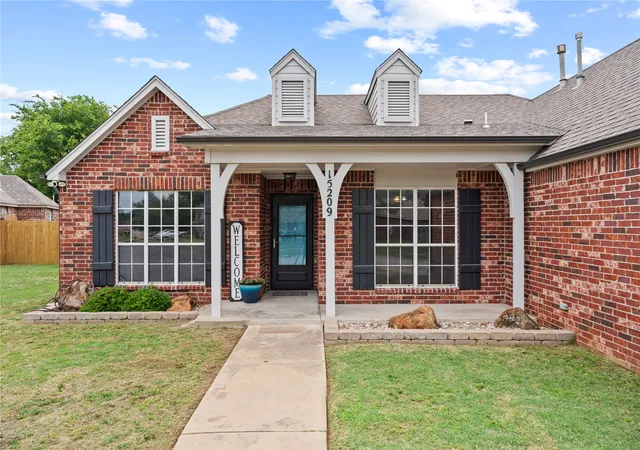 Photo 2 of Sale Pending at 15209 E 90th Place N, Owasso, OK 74055 | MLS# 2626943 | Listing updated on 2026-09-04