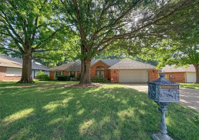 Photo 1 of Sale Pending at 8419 S 78th Eastavenue, Tulsa, OK 74133 | MLS# 2623717 | Listing updated on 2026-09-11