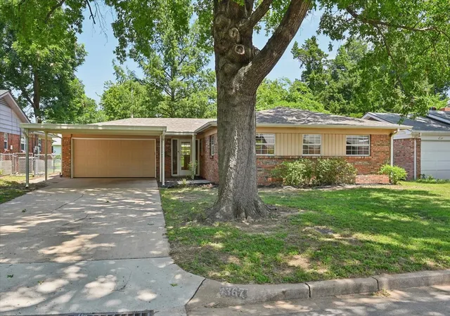 Photo 1 of Sale Pending at 1367 E 46th Street, Tulsa, OK 74105 | MLS# 2626954 | Listing updated on 2026-09-08
