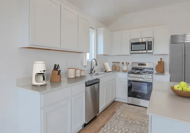Photo 3 of Sale Pending at 7101 S Lions Ave, Broken Arrow, OK 74011 | MLS# 2627006 | Listing updated on 2026-09-10