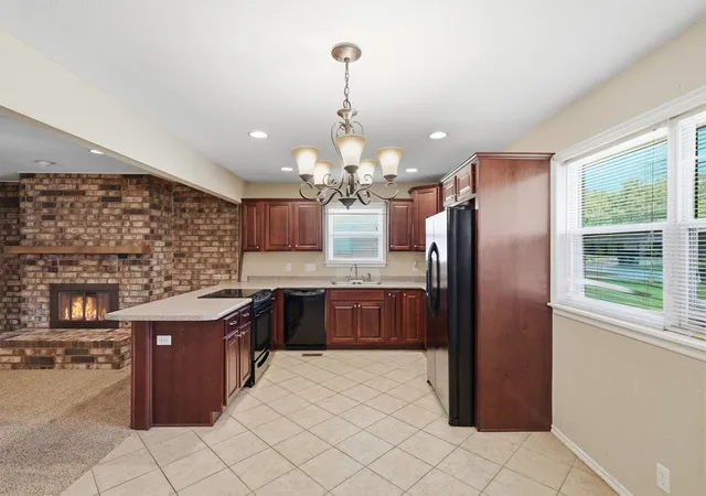 Photo 3 of Sale Pending at 3830 S 82nd East Ave, Tulsa, OK 74145 | MLS# 2627086 | Listing updated on 2026-09-04