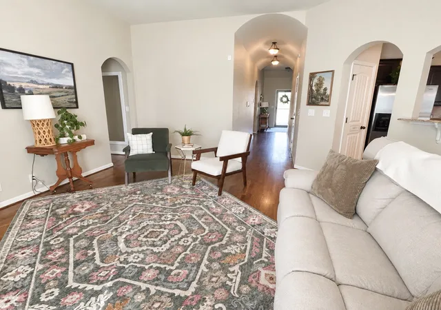 Photo 3 of Sale Pending at 3906 S Maple Ave, Sand Springs, OK 74063 | MLS# 2624675 | Listing updated on 2026-09-14