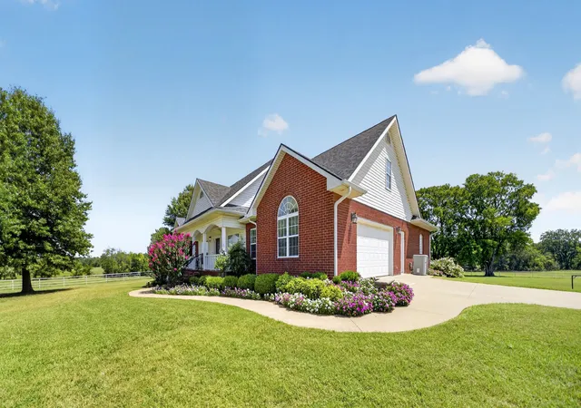 Photo 3 of Single family home for sale at 5705 S Prairie Dr, Chelsea, OK 74016 | MLS# 2627154 | Listing updated on 2026-09-23