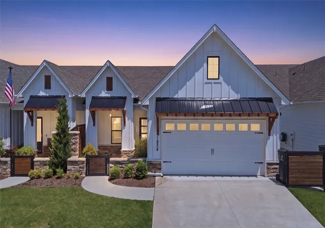 Photo 1 of Single family home for sale at 1934 W Imperial St, Broken Arrow, OK 74011 | MLS# 2627185 | Listing updated on 2026-09-06