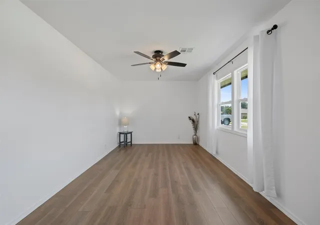 Photo 4 of Sale Pending at 1032 Grandview, Bartlesville, OK 74006 | MLS# 2627206 | Listing updated on 2026-09-14