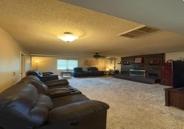 Photo 4 of Single family home for sale at 8349 S 161st W Westavenue, Sapulpa, OK 74066 | MLS# 2627228 | Listing updated on 2026-09-08