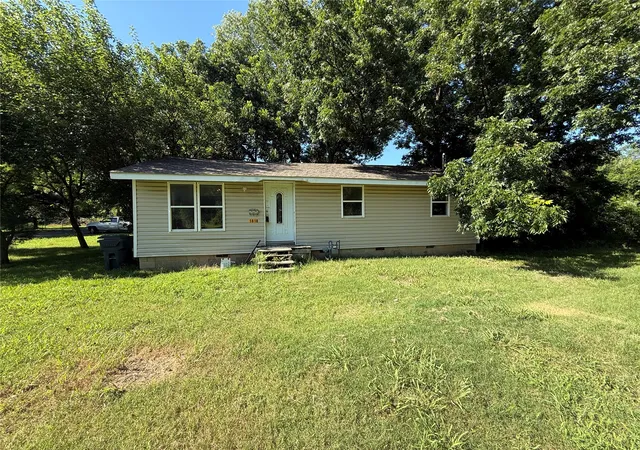 Photo 1 of Sale Pending at 1818 W Martin Luther King St, Muskogee, OK 74401 | MLS# 2627174 | Listing updated on 2026-09-08
