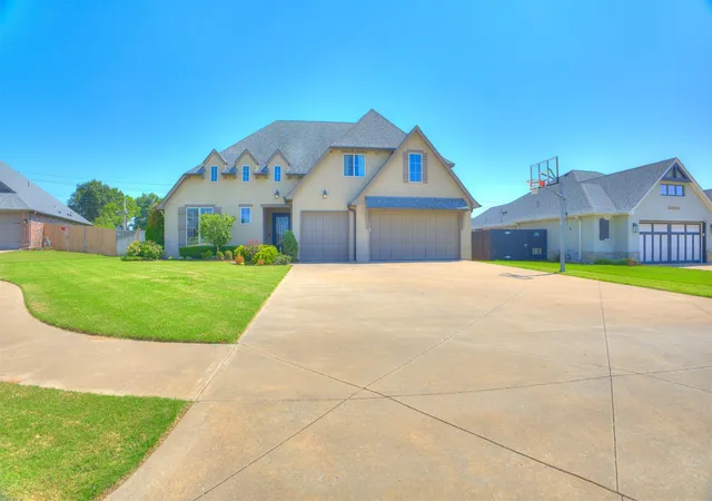 Photo 2 of Sale Pending at 516 E 130th Place S, Jenks, OK 74037 | MLS# 2626952 | Listing updated on 2026-09-04