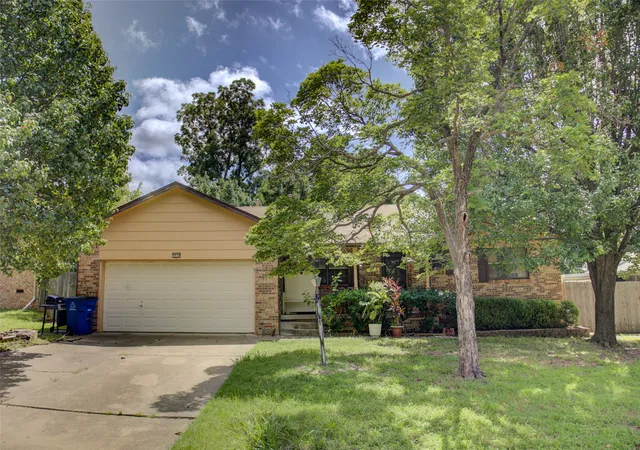 Photo 1 of Sale Pending at 5039 S 26th West Ave, Tulsa, OK 74107 | MLS# 2627046 | Listing updated on 2026-09-14