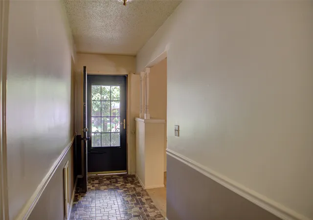 Photo 2 of Sale Pending at 5039 S 26th West Ave, Tulsa, OK 74107 | MLS# 2627046 | Listing updated on 2026-09-14
