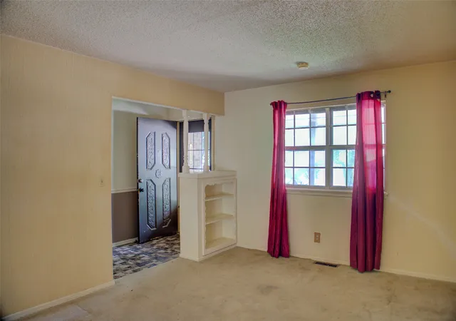 Photo 3 of Sale Pending at 5039 S 26th West Ave, Tulsa, OK 74107 | MLS# 2627046 | Listing updated on 2026-09-14