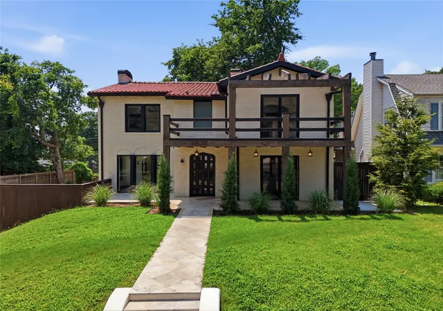 Photo 1 of Single family home for sale at 2538 S Cincinnati Ave, Tulsa, OK 74114 | MLS# 2626727 | Listing updated on 2026-09-21