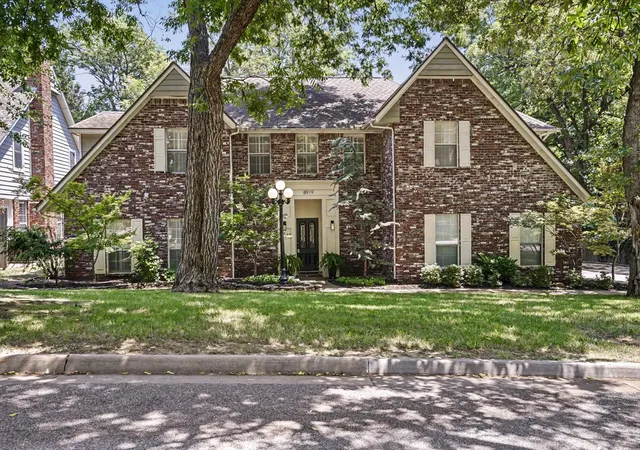Photo 1 of Sale Pending at 8919 S Lakewood Ave, Tulsa, OK 74137 | MLS# 2627346 | Listing updated on 2026-08-31