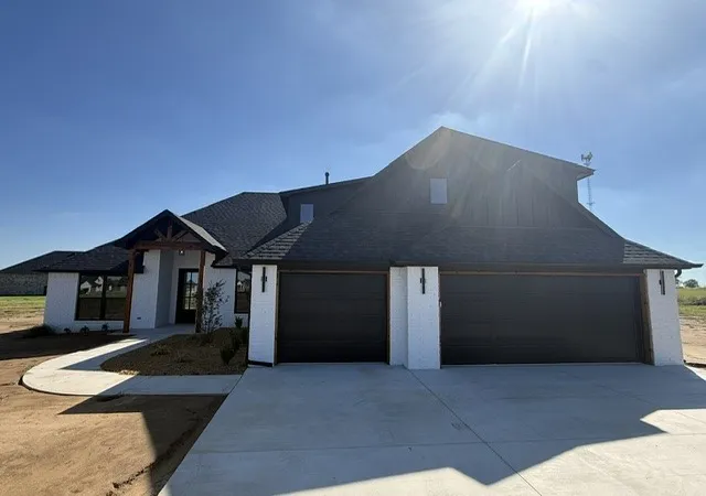 Photo 1 of Single family home for sale at 5526 E 137th Street N, Collinsville, OK 74021 | MLS# 2627393 | Listing updated on 2026-09-14