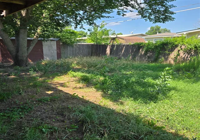 Photo 4 of Single family home for sale at 425 NW Oak Park Rd, Bartlesville, OK 74003 | MLS# 2627396 | Listing updated on 2026-09-09