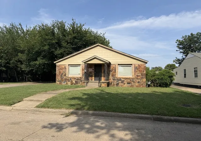 Single family home for sale at 1879 N Owasso Ave, Tulsa, OK 74106 | MLS# 2623931 | Listing updated on 2026-09-13
