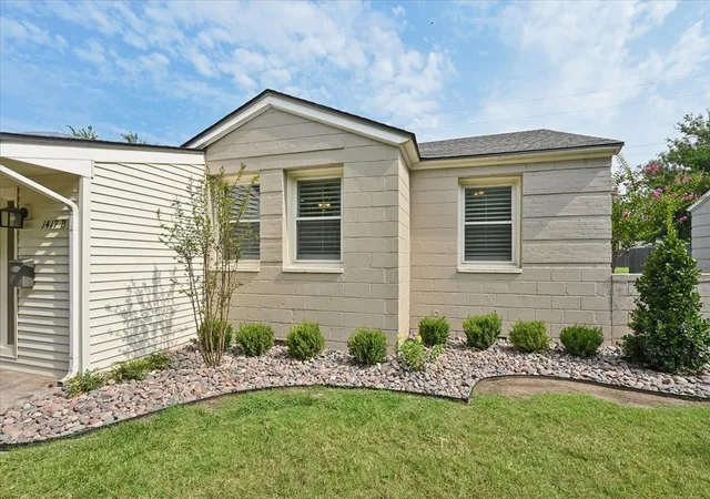 Listing Photo 4 - Condo for sale in building located at 1417 E 39th St, Tulsa, OK 74105 - Unit #D