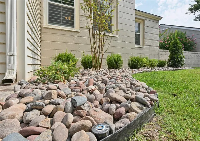 Listing Photo 5 - Condo for sale in building located at 1417 E 39th St, Tulsa, OK 74105 - Unit #D