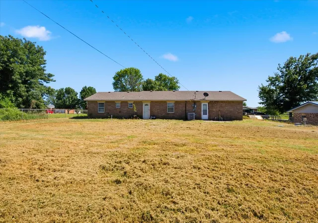 Photo 4 of Sale Pending at 9282 County Rd 1540, Ada, OK 74820 | MLS# 2627092 | Listing updated on 2026-09-14