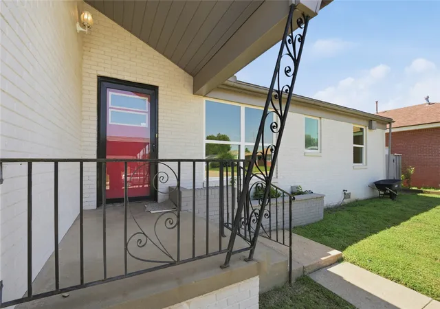 Photo 1 of Single family home for sale at 1532 Johnston Dr, Oklahoma City, OK 73119 | MLS# 2627480 | Listing updated on 2026-10-04