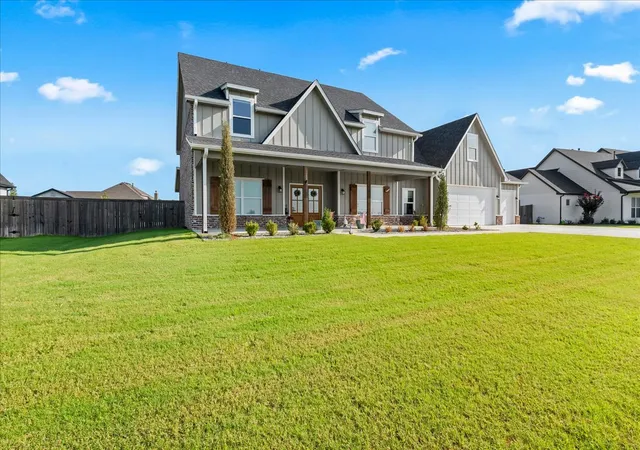 Photo 3 of Single family home for sale at 113 E 168th Street S, Glenpool, OK 74033 | MLS# 2627454 | Listing updated on 2026-09-14