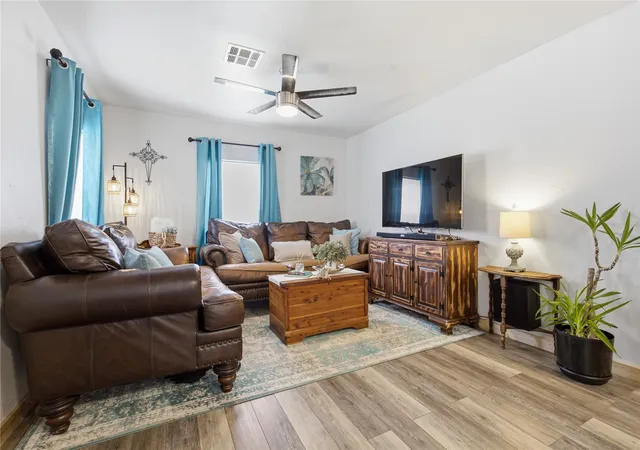 Photo 4 of Single family home for sale at 427 E Tulsa, Sulphur, OK 73086 | MLS# 2627509 | Listing updated on 2026-08-29