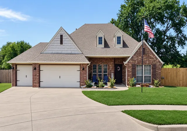 Photo 1 of Sale Pending at 7008 N 122nd E Eastcourt, Owasso, OK 74055 | MLS# 2627550 | Listing updated on 2026-08-29